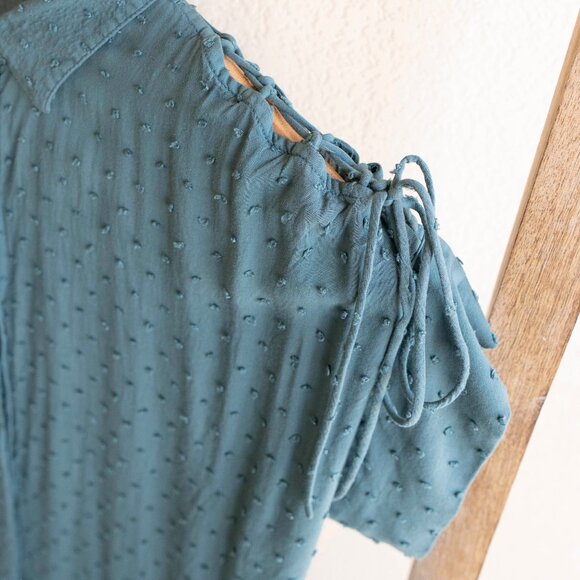 Express Oversized XS Swiss Dot Blue Green Tie Shoulder ButtonUp Short Sleeve Top - Picture 4 of 8